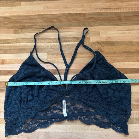 Charlotte Russe Bralette Navy Blue Plus Size 1X EUC - Picture 6 of 7